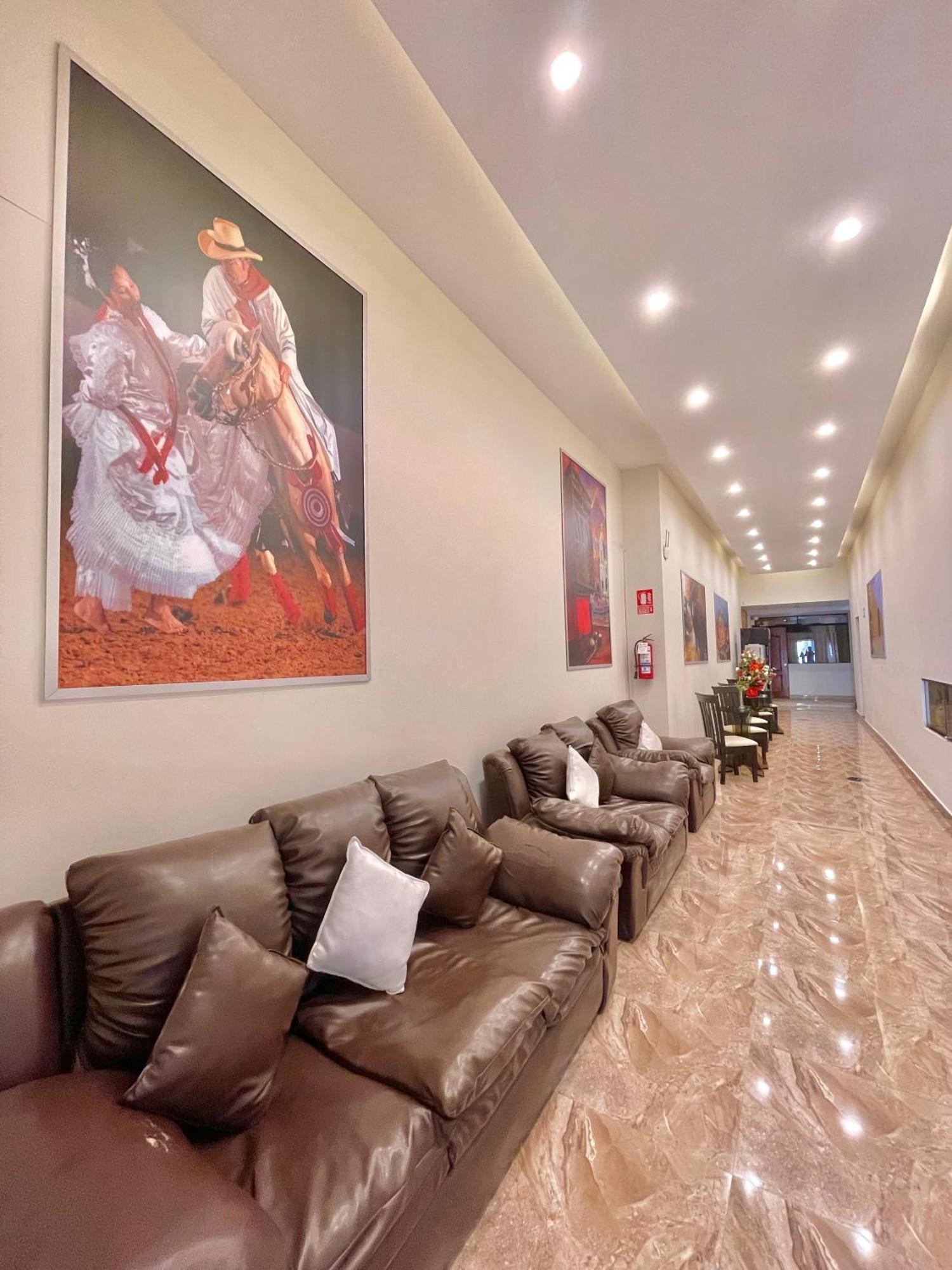Jultom Inn Hotel & Suites Trujillo Zewnętrze zdjęcie